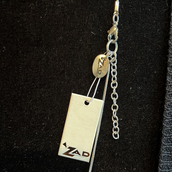 ZAD Silver Tone Long Necklace w Extension Chain NWT - Picture 5 of 7